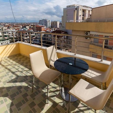 Spacious 2 Bedroom Apartment In Durres Beach Exteriér fotografie
