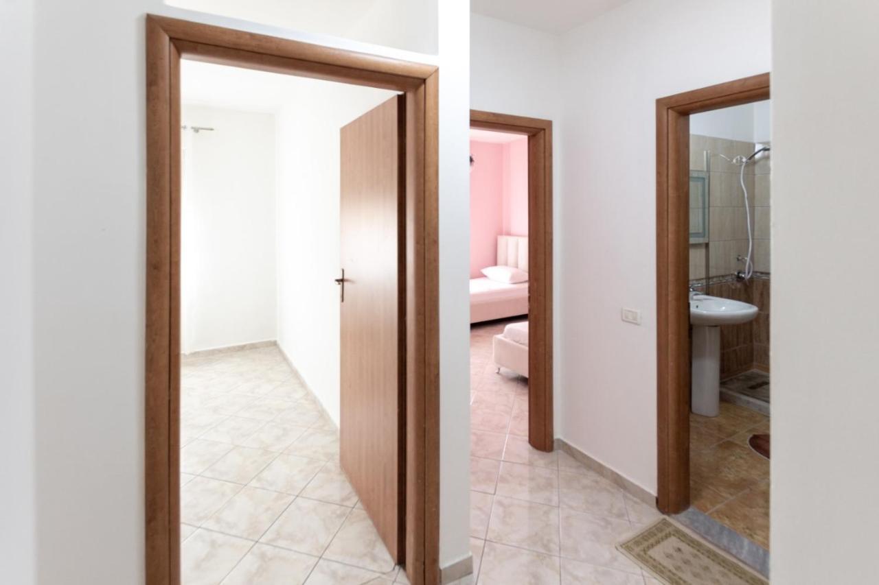 Spacious 2 Bedroom Apartment In Durres Beach Exteriér fotografie