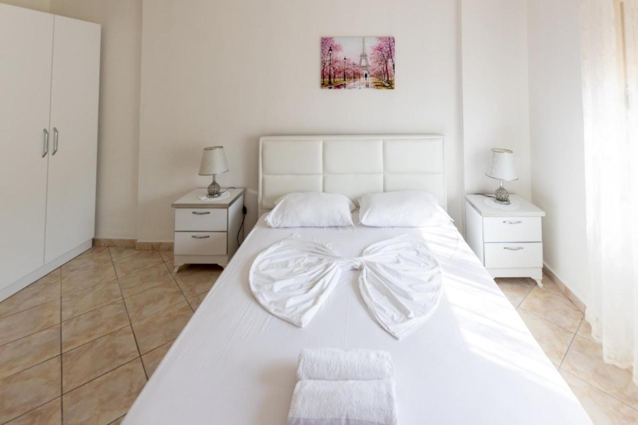 Spacious 2 Bedroom Apartment In Durres Beach Exteriér fotografie